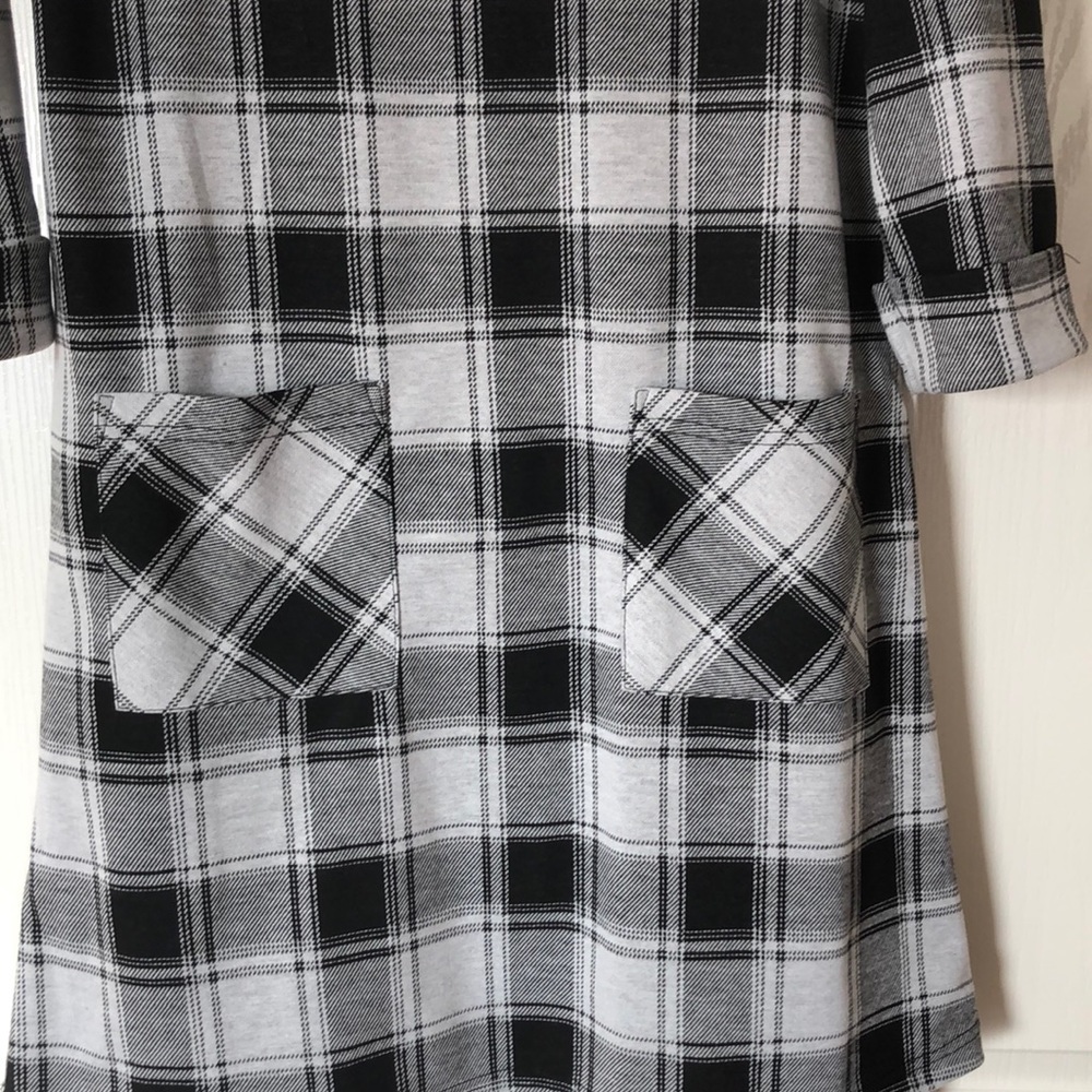 Adorable Dress! Size S! - Picture 2 of 4